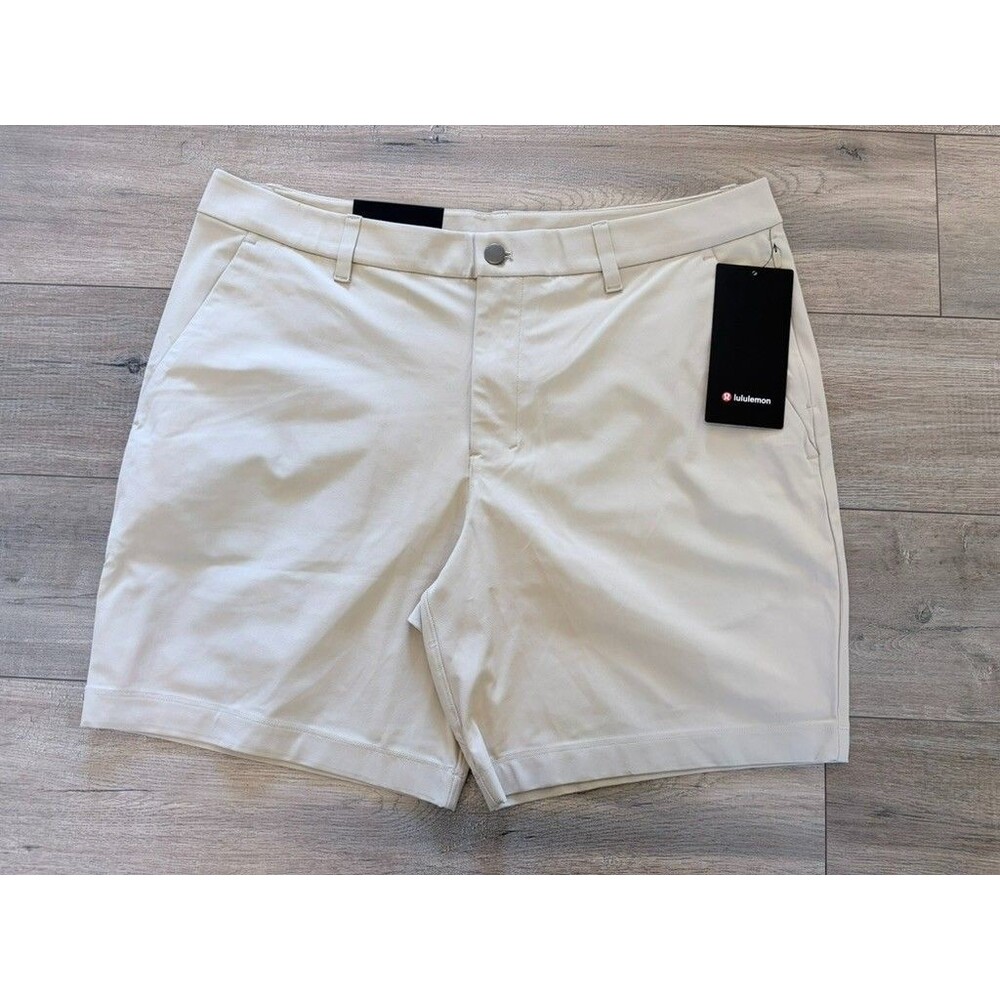 Lululemon ABC Classic Fit Short 7" Warpstreme Men’s 36 Khaki Desert Sand Golf